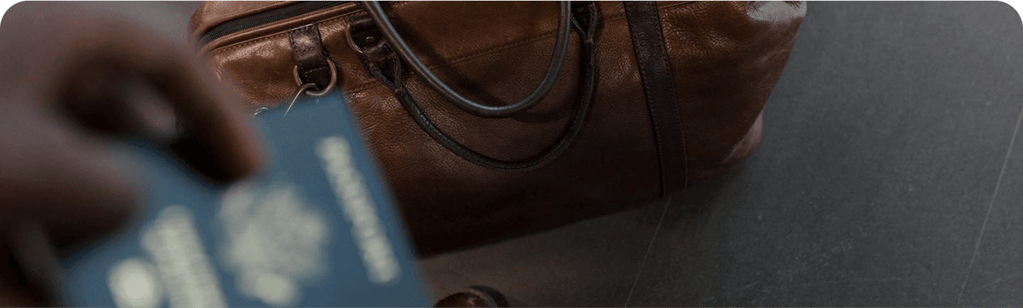 Passeport et sac de voyage pour inspiration de voyage